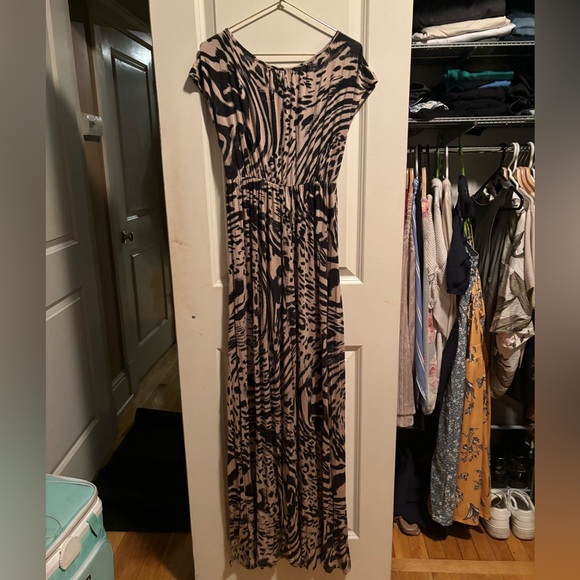 Animal Print Maxi - Picture 2 of 3